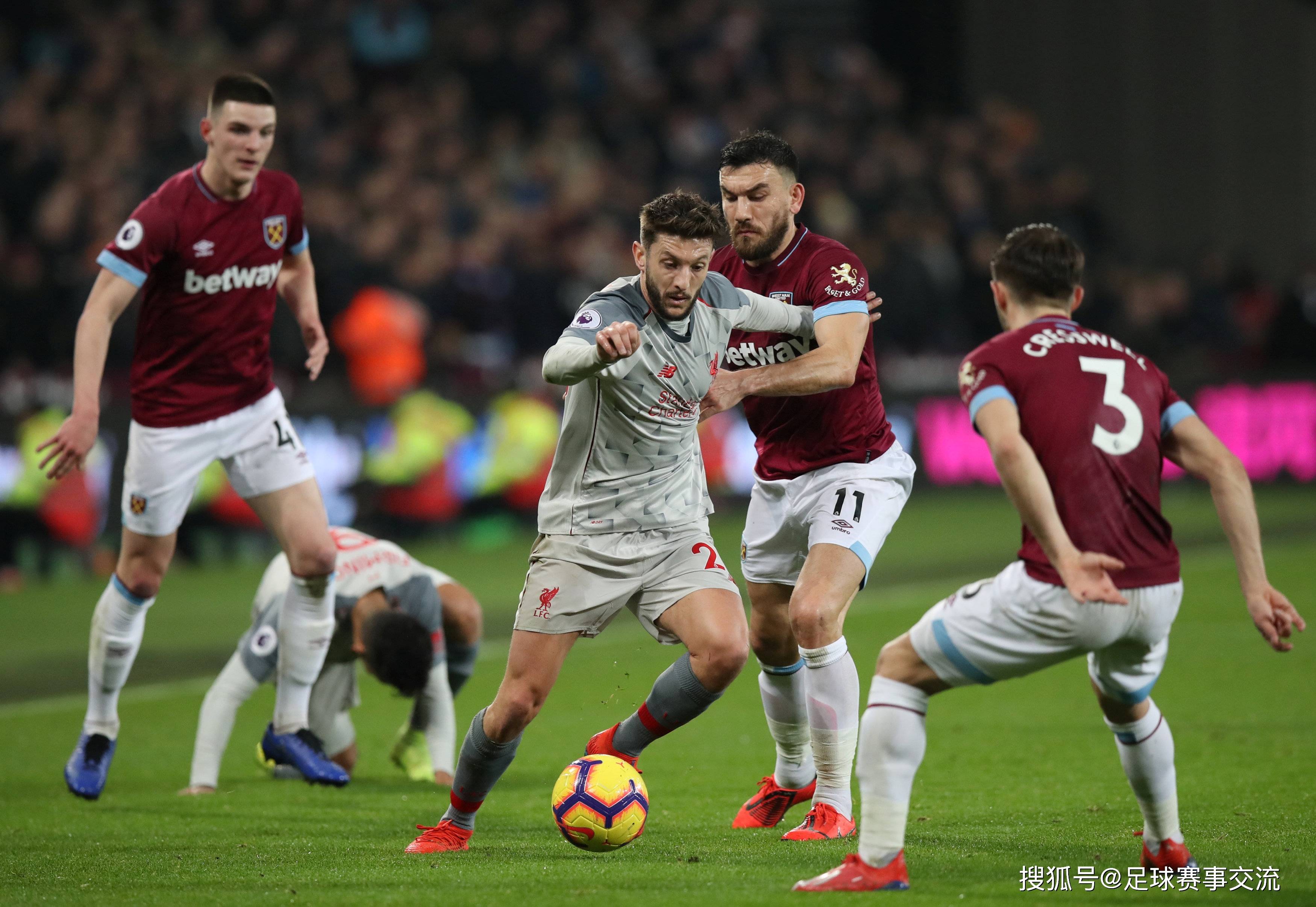 父子齐心助力！詹姆斯神勇复苏砍下30+8+8，东契奇关键三分显神威！