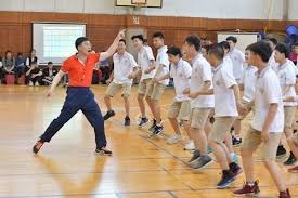 5分钟2球，3-1！埃梅里又神了：打破41年纪录，一只脚踏进欧冠8强